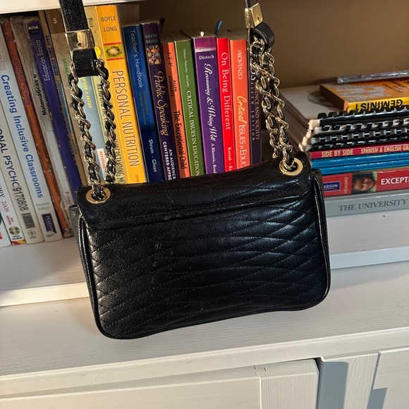 BCBGMaxAzria Handbags - BCBG MAZARIA Classic Black Quilted Chain-Strap Shoulder Bag
